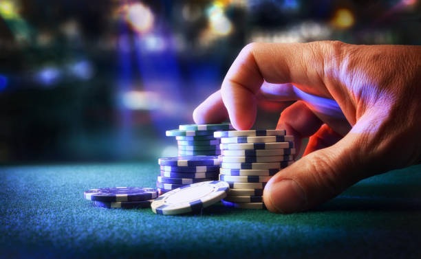 Sic Bo table with three dice and betting layout